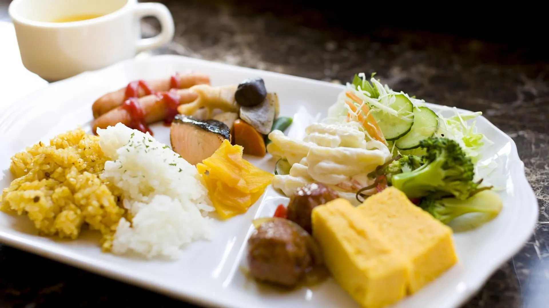 Toyoko Inn Yokohama Sakuragicho 3*, Yokohama (Kanagawa)